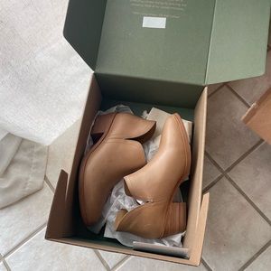 Ankle boots, leather booties